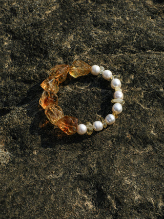 Golden Drift — Citrine & Freshwater Pearl Bracelet