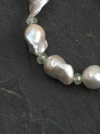 Verdant Tide — Fluorite & Baroque Pearl Bracelet