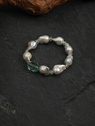 Verdant Tide — Fluorite & Baroque Pearl Bracelet