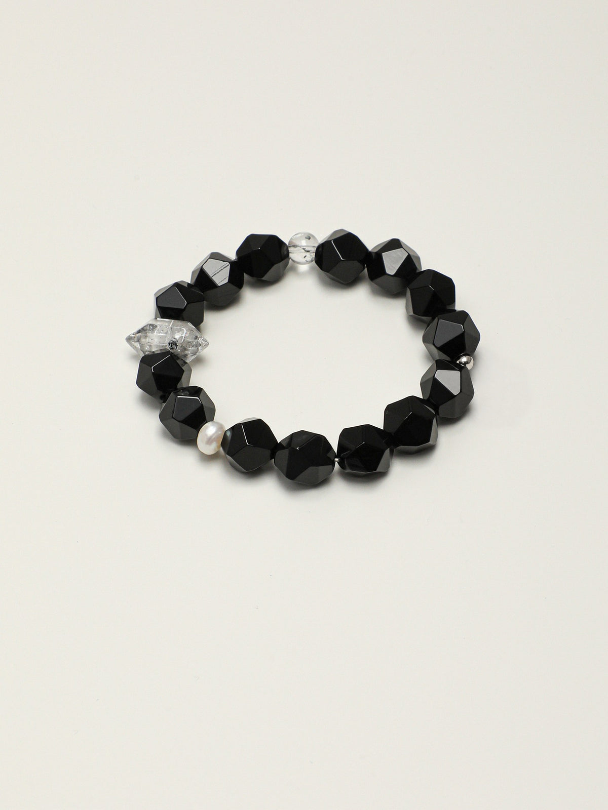 Obsidian Gleam — Black Agate & Freshwater Pearl Bracelet